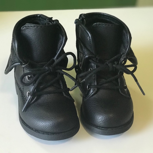Garanimals Baby Girls Combat Boot Black Color New - Picture 7 of 8